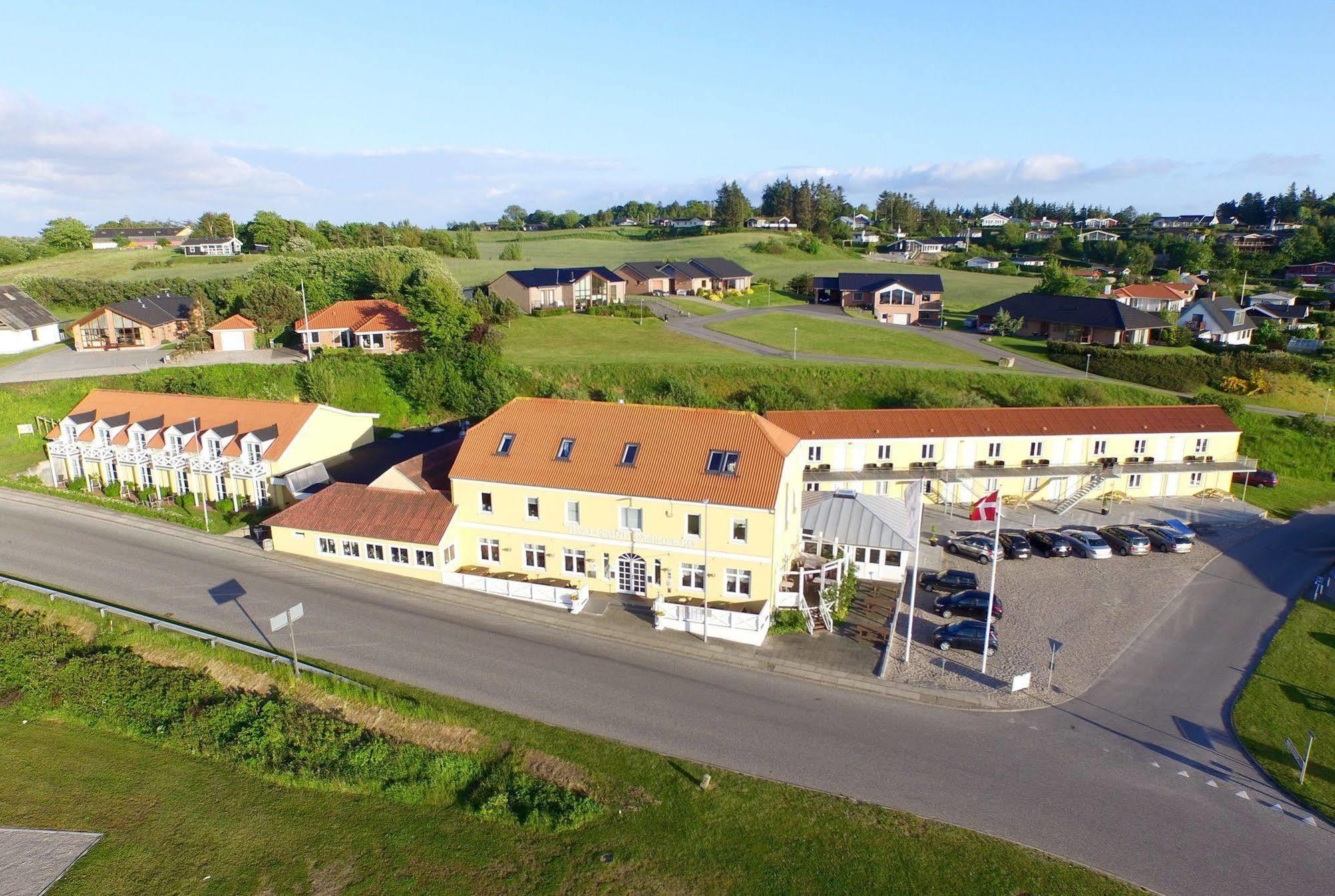 Hvalpsund Faergekro Esterno foto
