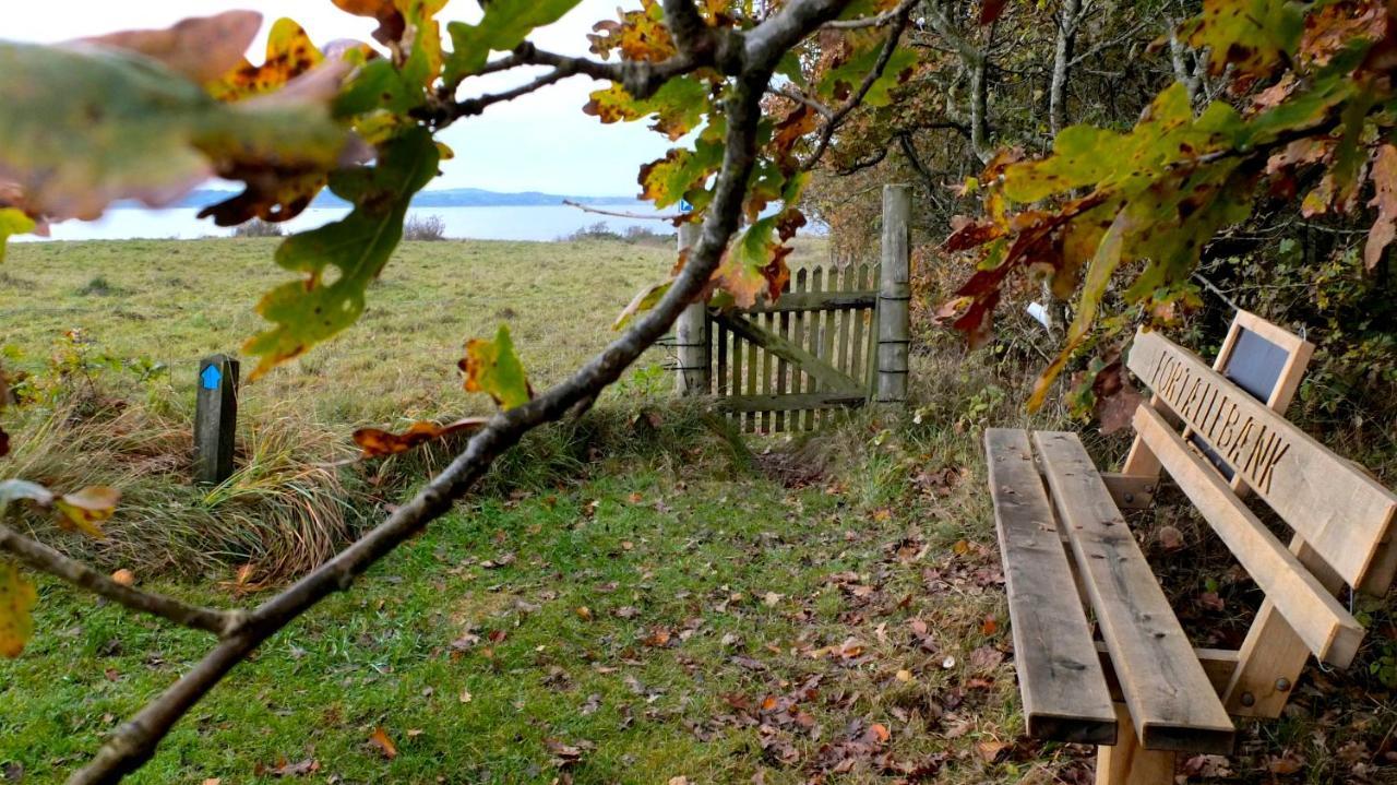 Hvalpsund Faergekro Esterno foto
