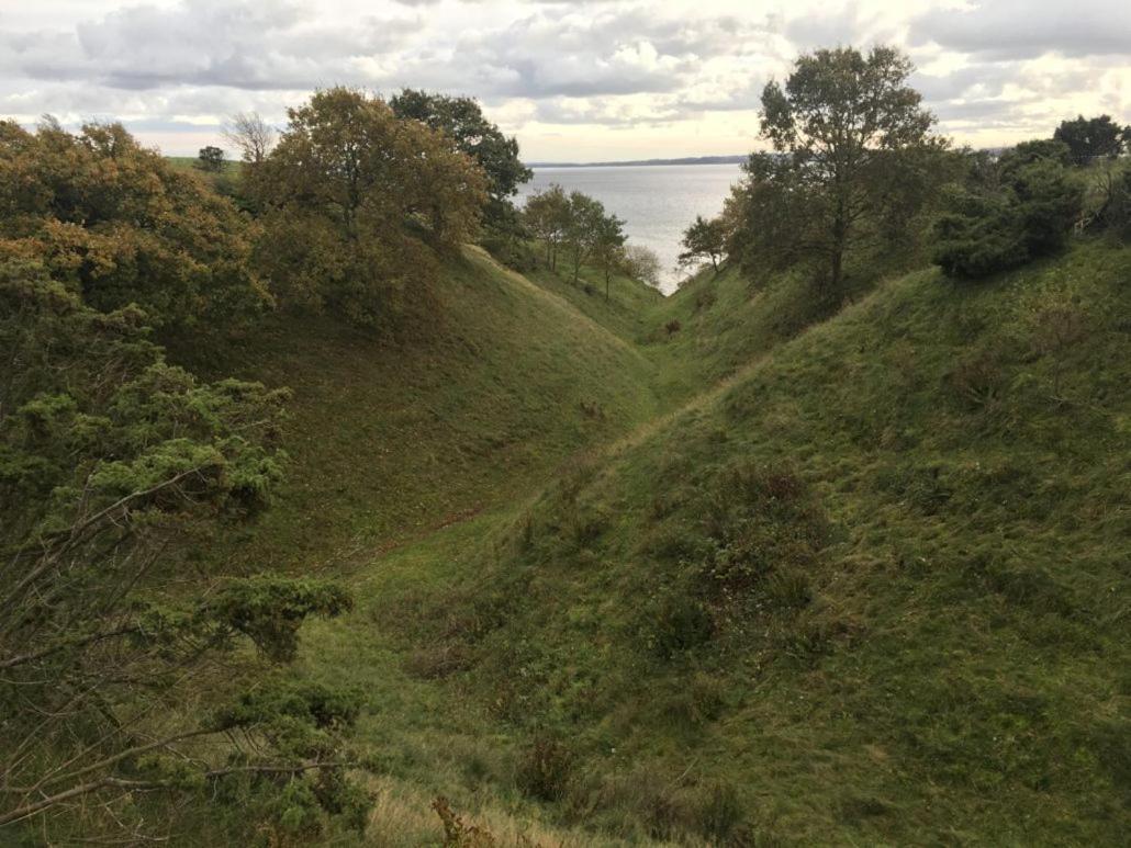 Hvalpsund Faergekro Esterno foto